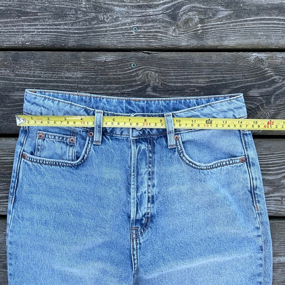 Jeans: H&M Light Blue High Waist Slim Leg Frayed Demin - Picture 11 of 12